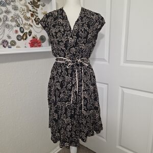 Black & Cream Elephant Print V-Neck Tie-Waist Dress